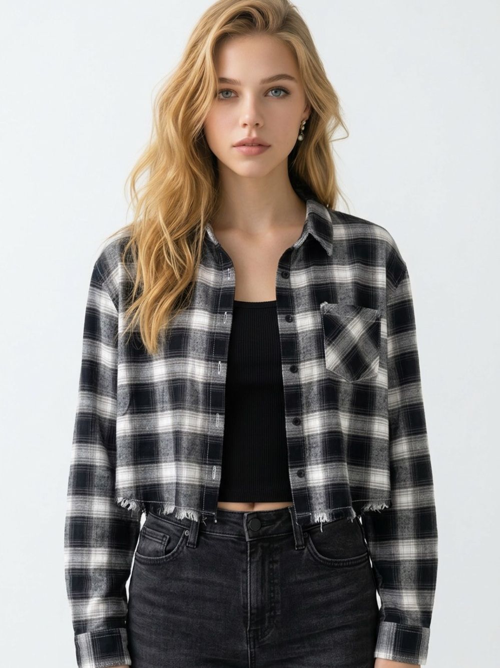 FOREVER 21 | Black & White Plaid Flannel Cropped Button Up Shirt Women’s Size S
